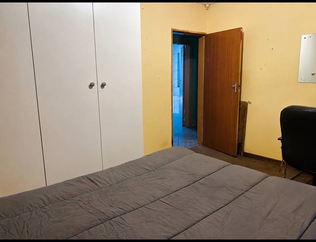 4 BEDROOM FREEHOLD FOR SALE IN VANDERBIJLPARK CE 2